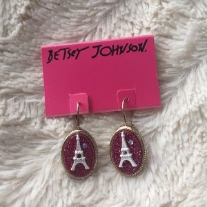 NWT Betsey Johnson Eiffel Tower Earrings